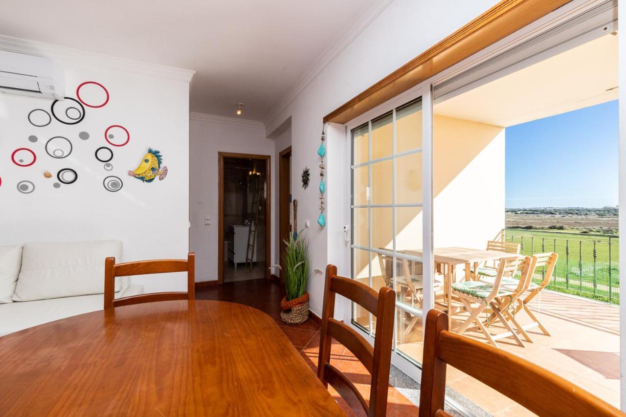 Front View Flat Armacao de Pera
