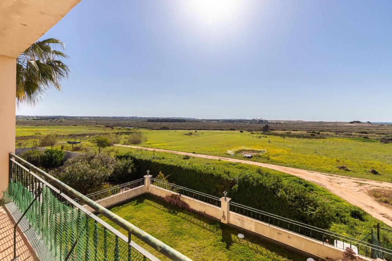 Front View Flat Apartment Armacao de Pera