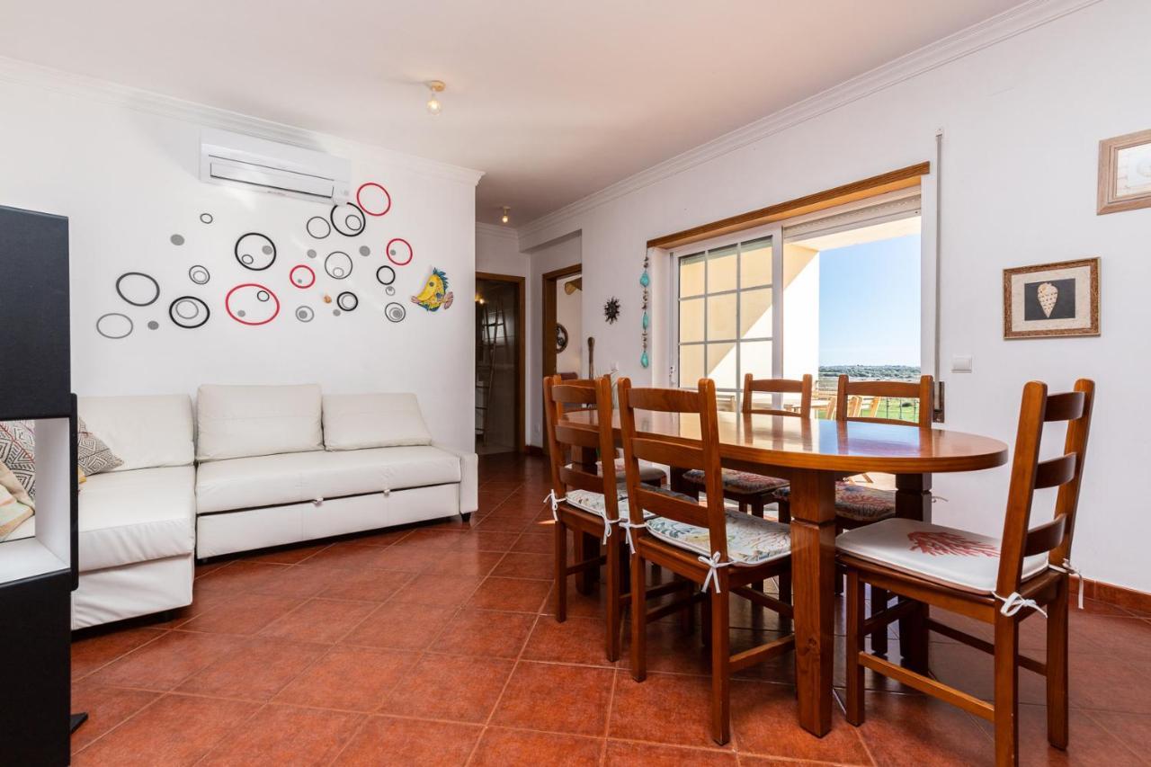 Front View Flat Apartment Armacao de Pera